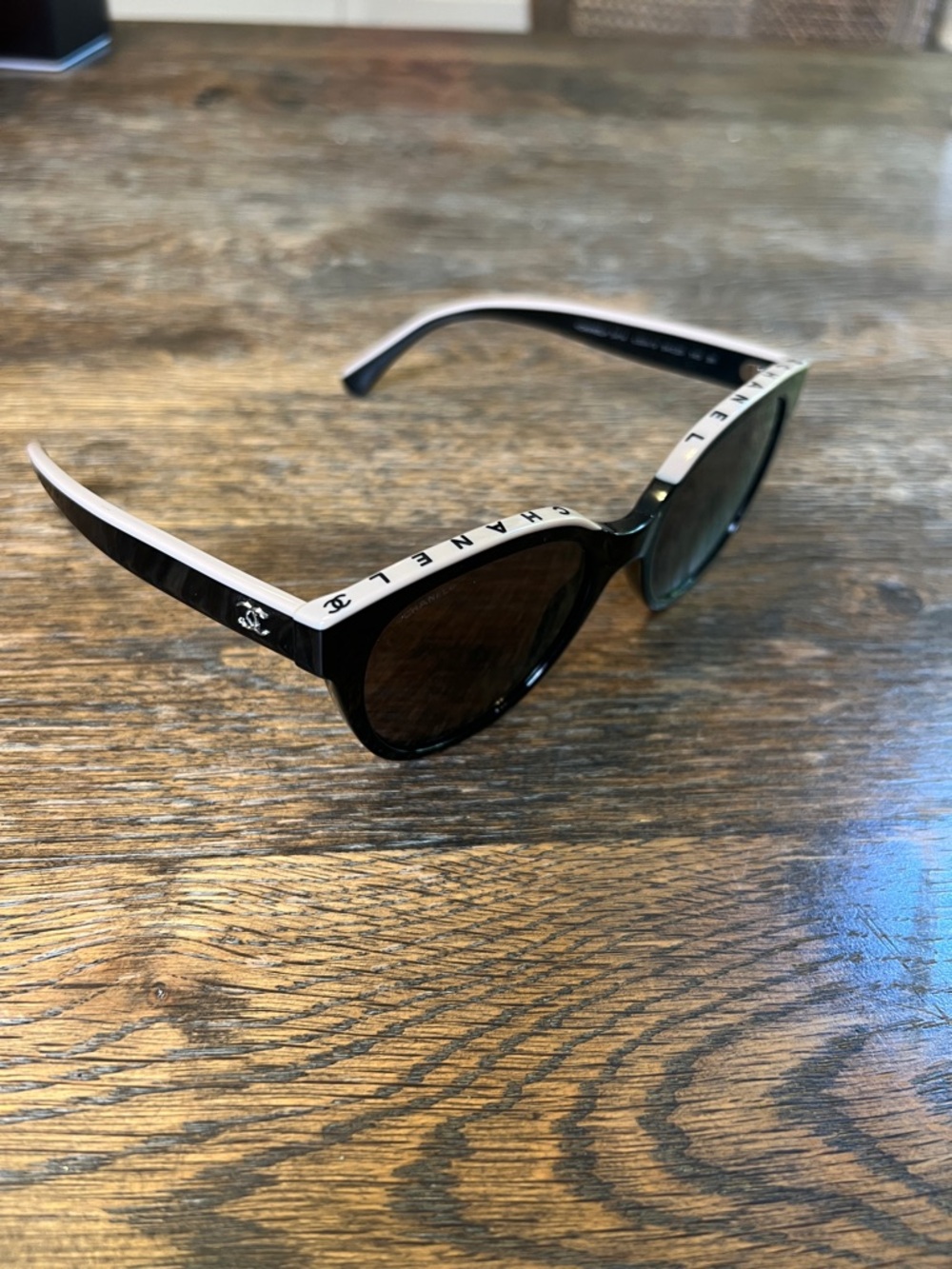 CHANEL Black and Beige Cat-Eye Sunglasses with Logo Trim